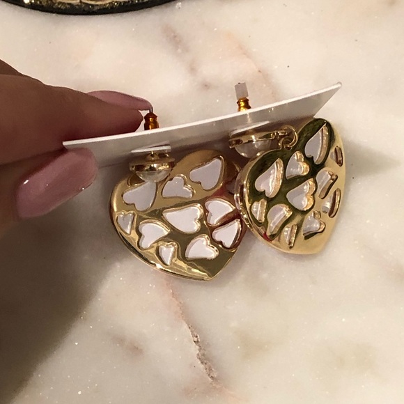 ✨NWT✨ Betsey Johnson Heart Earrings XOX Valentines - Picture 8 of 8